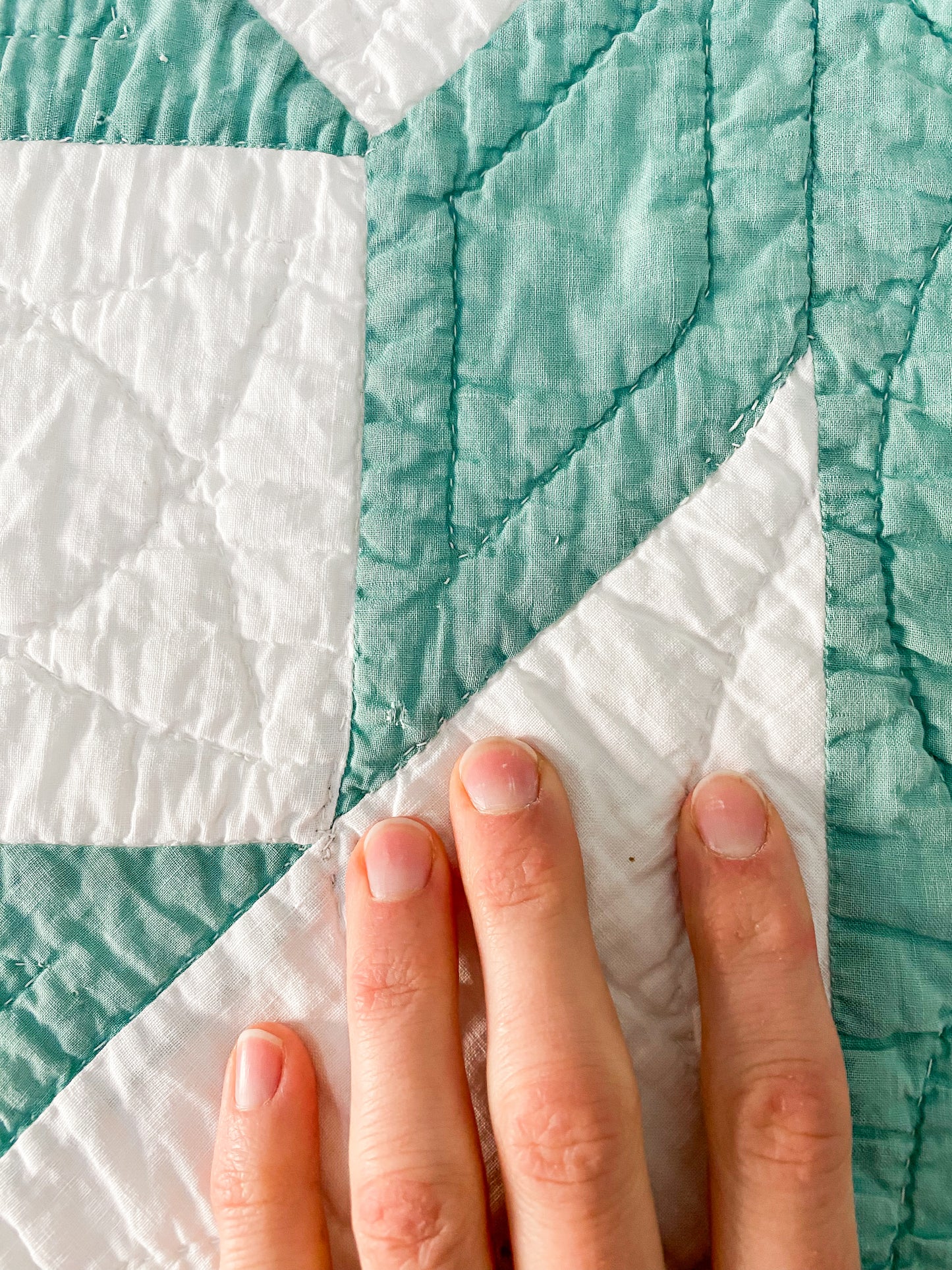 Vintage Mint Green Dove in the Window Quilt, c1930