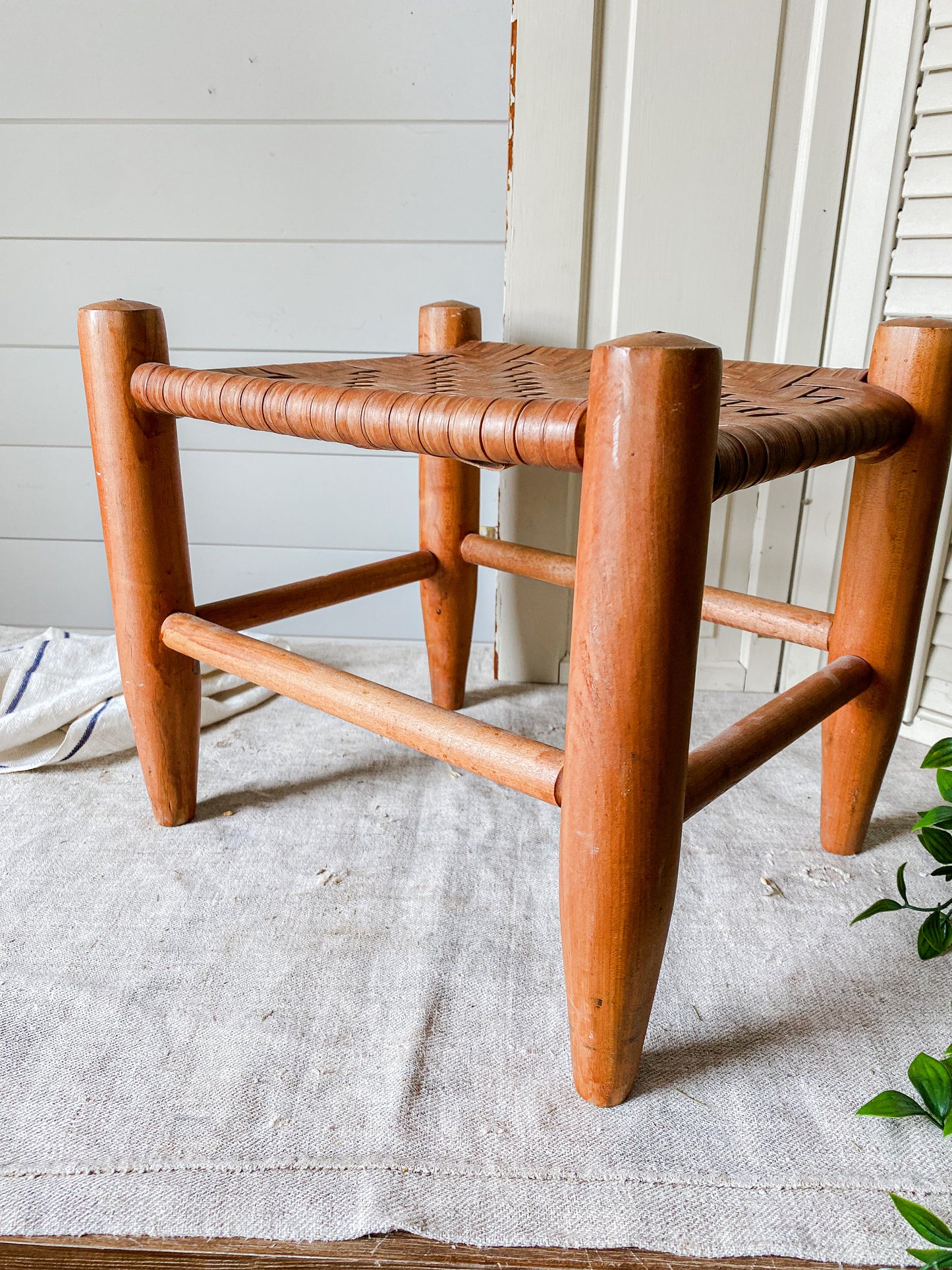 Vintage Handmade Shaker Style Stool with Woven Split Wood Seat | Flat Rush Stool