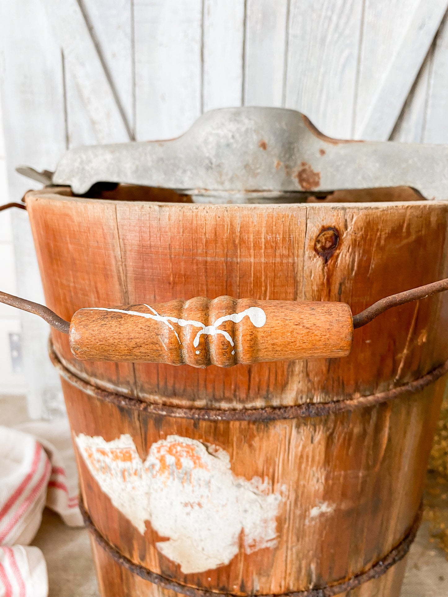 Vintage Wood Ice Cream Bucket with White Mountain Churn | Rustic Farmhouse Decor