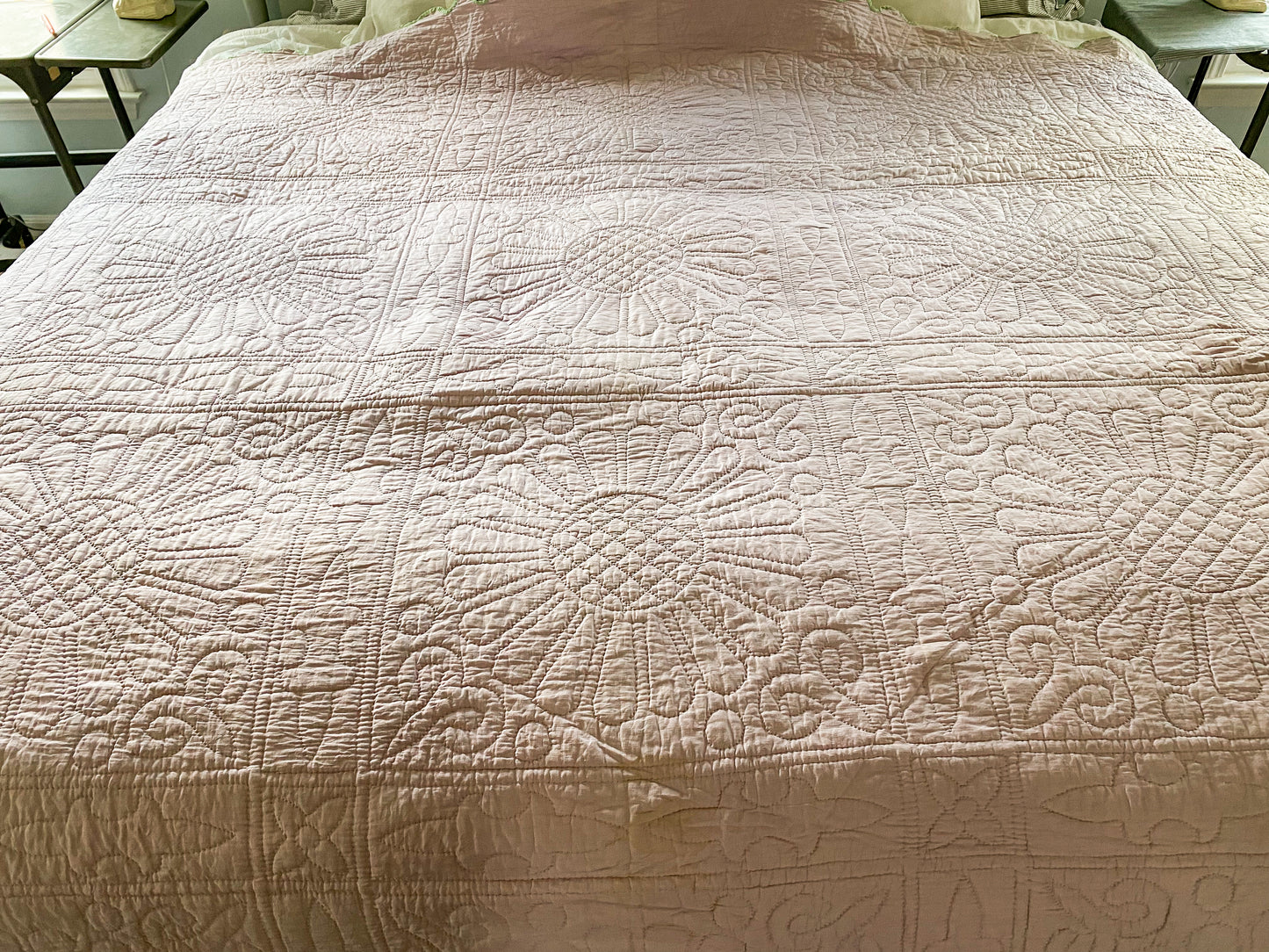 Vintage Dresden Plate Purple Quilt with Ice Cream Cone Border | Queen Size Quilt