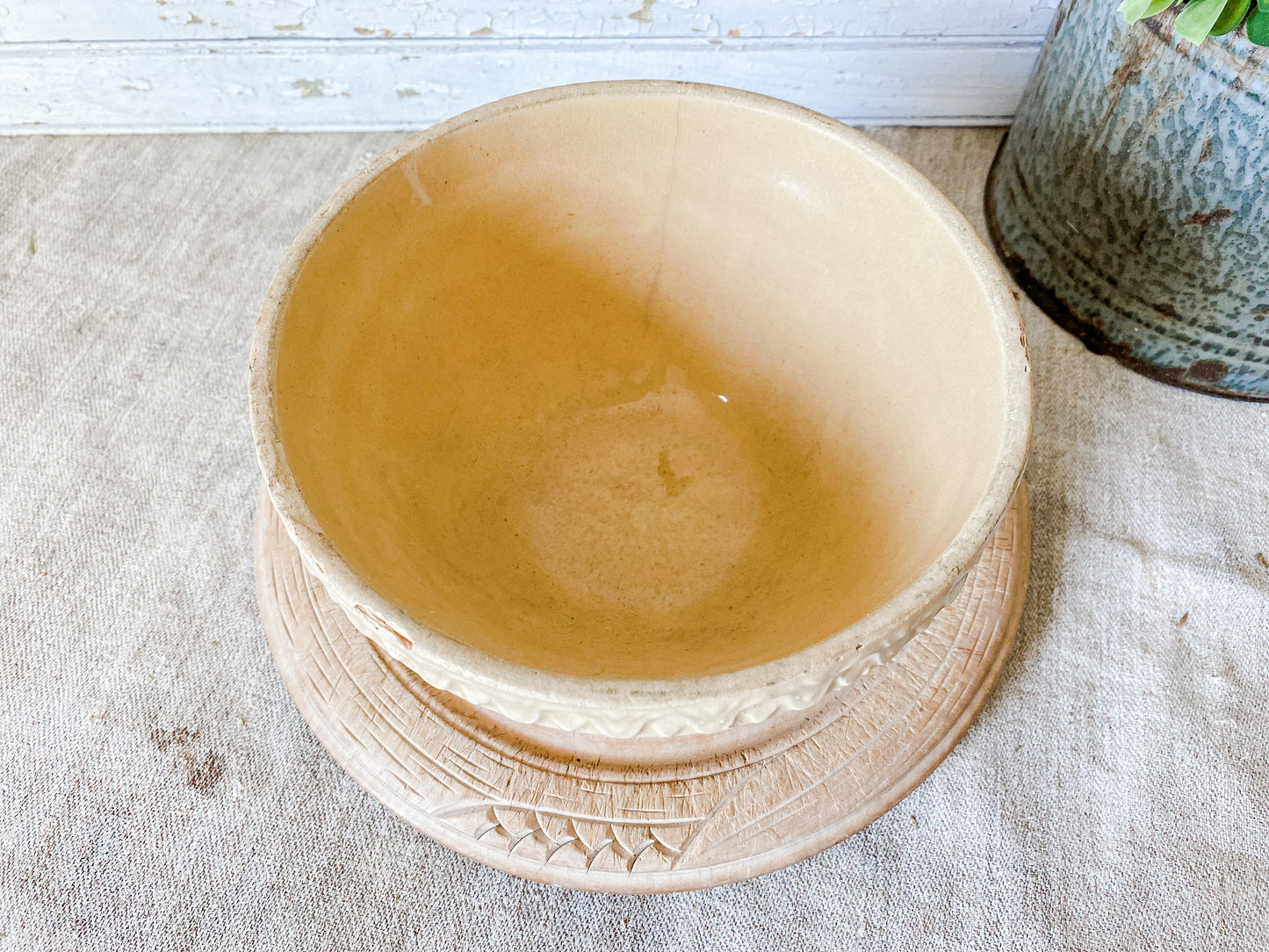 Antique Yellow Ware 7" Mixing Bowl | Pie Crust Trim with Blue and Pink Stripes