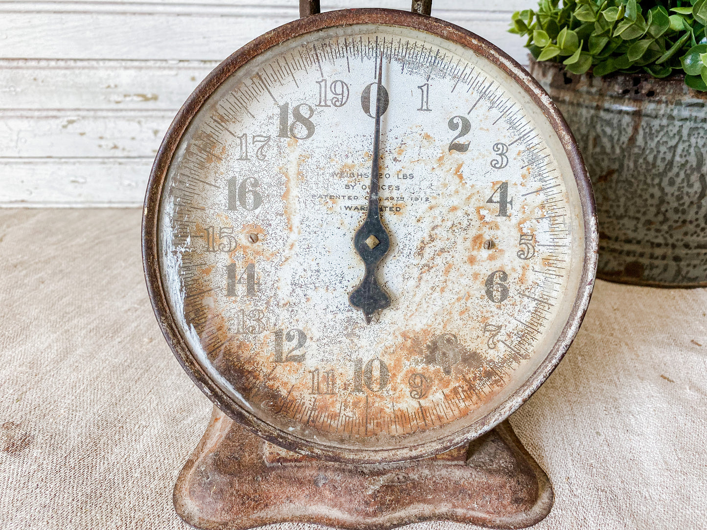 Antique Gray Countertop Kitchen Scale | Rusty Crusty Farmhouse Decor
