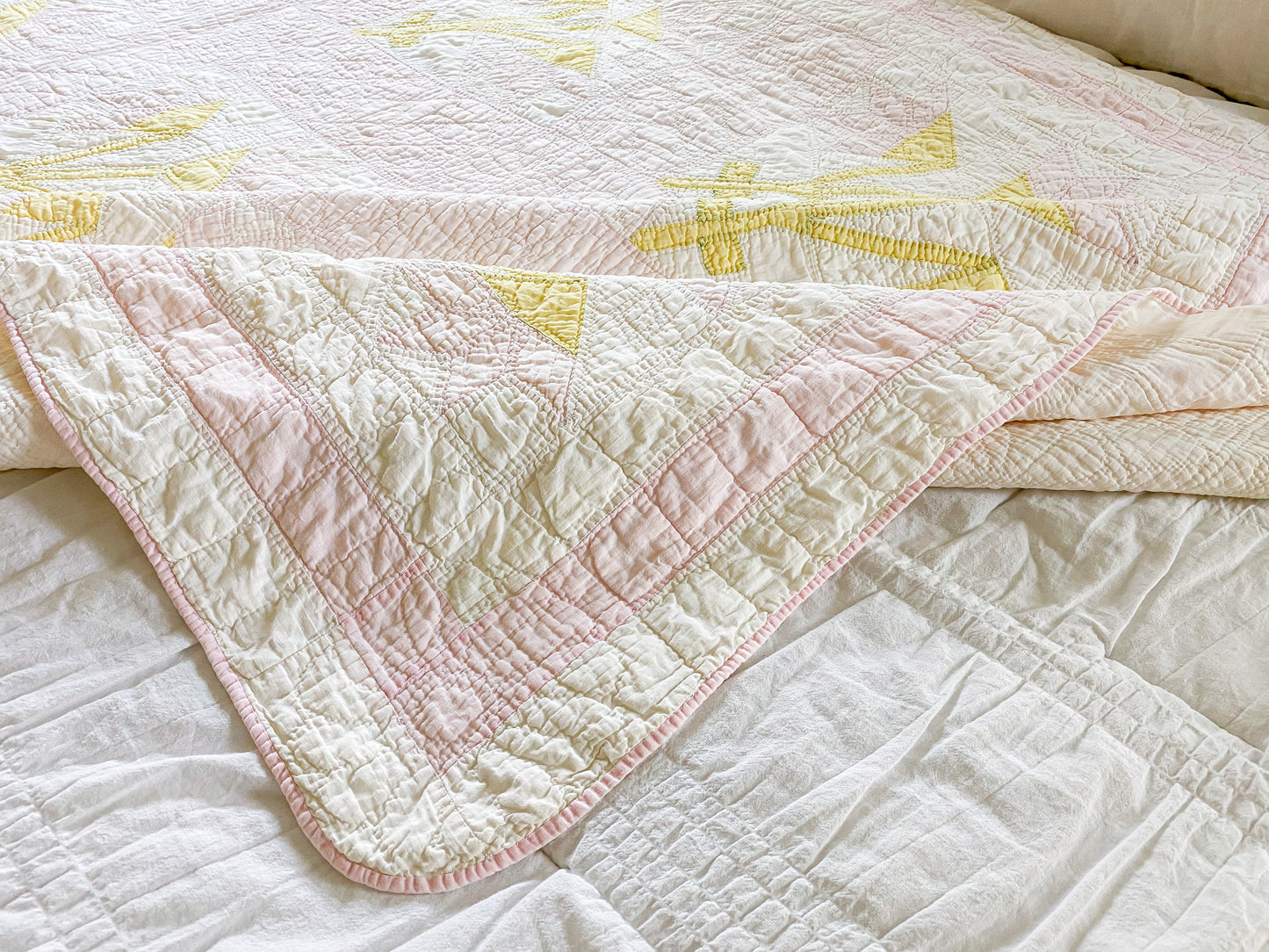 Vintage Carolina Lily Applique Quilt | Faded Pink and Lime Green Pastel Bedding | Cutter Stacker Quilt