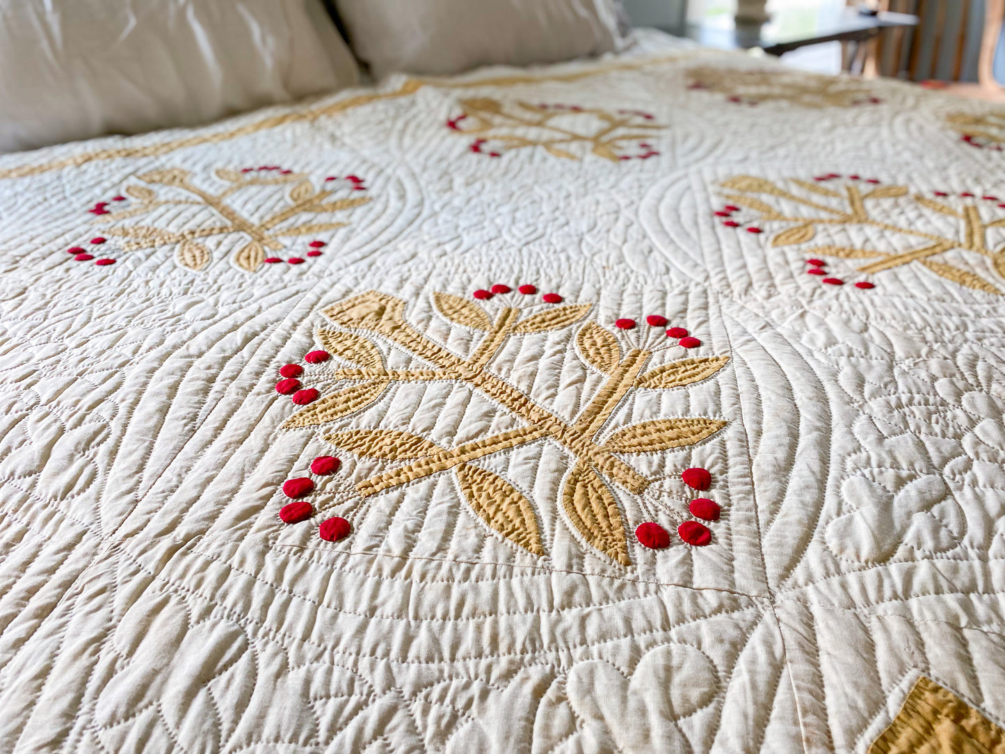 Antique Unfinished Trapunto Applique Quilt | Stacker Cutter Quilt c1860s