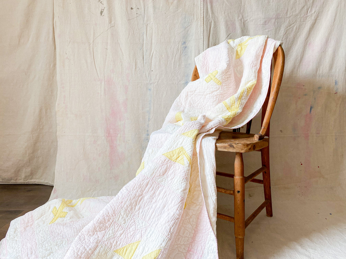 Vintage Carolina Lily Applique Quilt | Faded Pink and Lime Green Pastel Bedding | Cutter Stacker Quilt