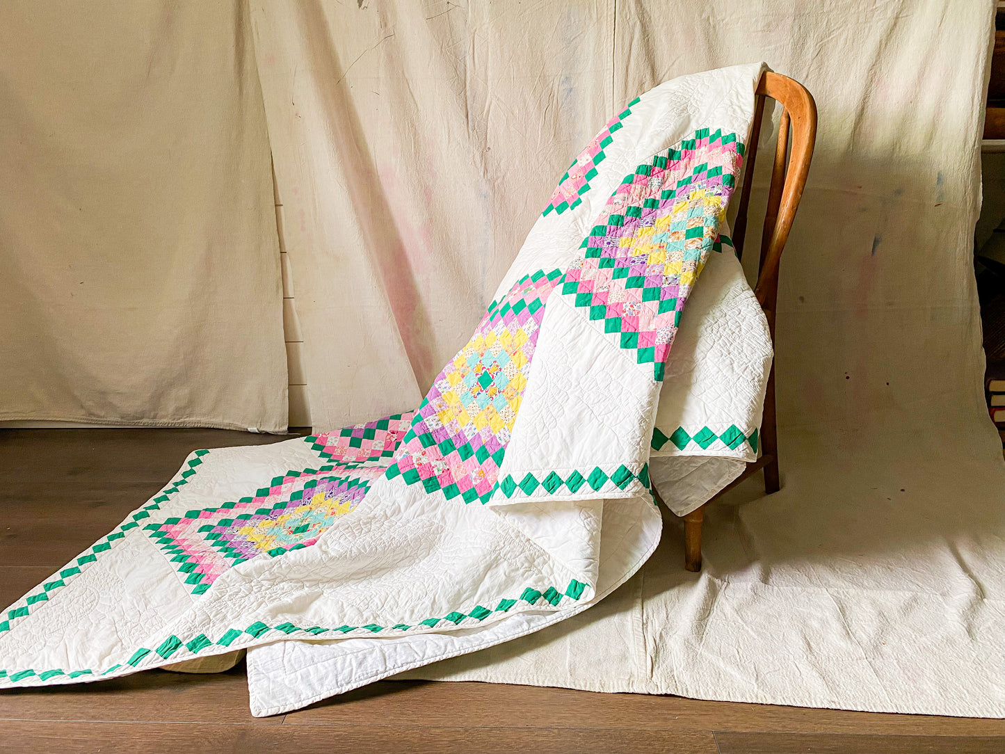 Vintage Around the World Rainbow Print Quilt | Queen Size Farmhouse Bedding