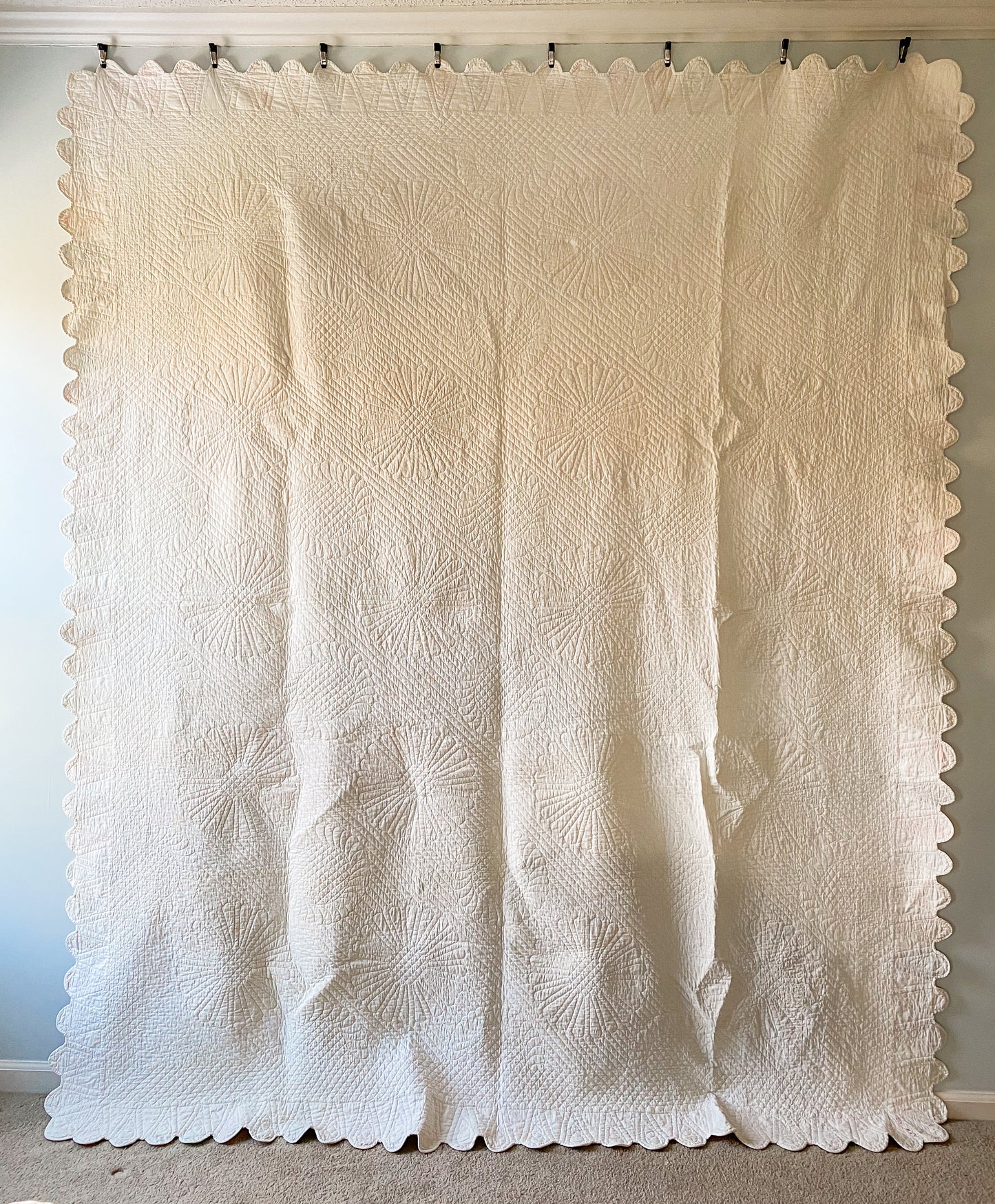 Vintage 1933 Dresden Plate Quilt with Initials and Date