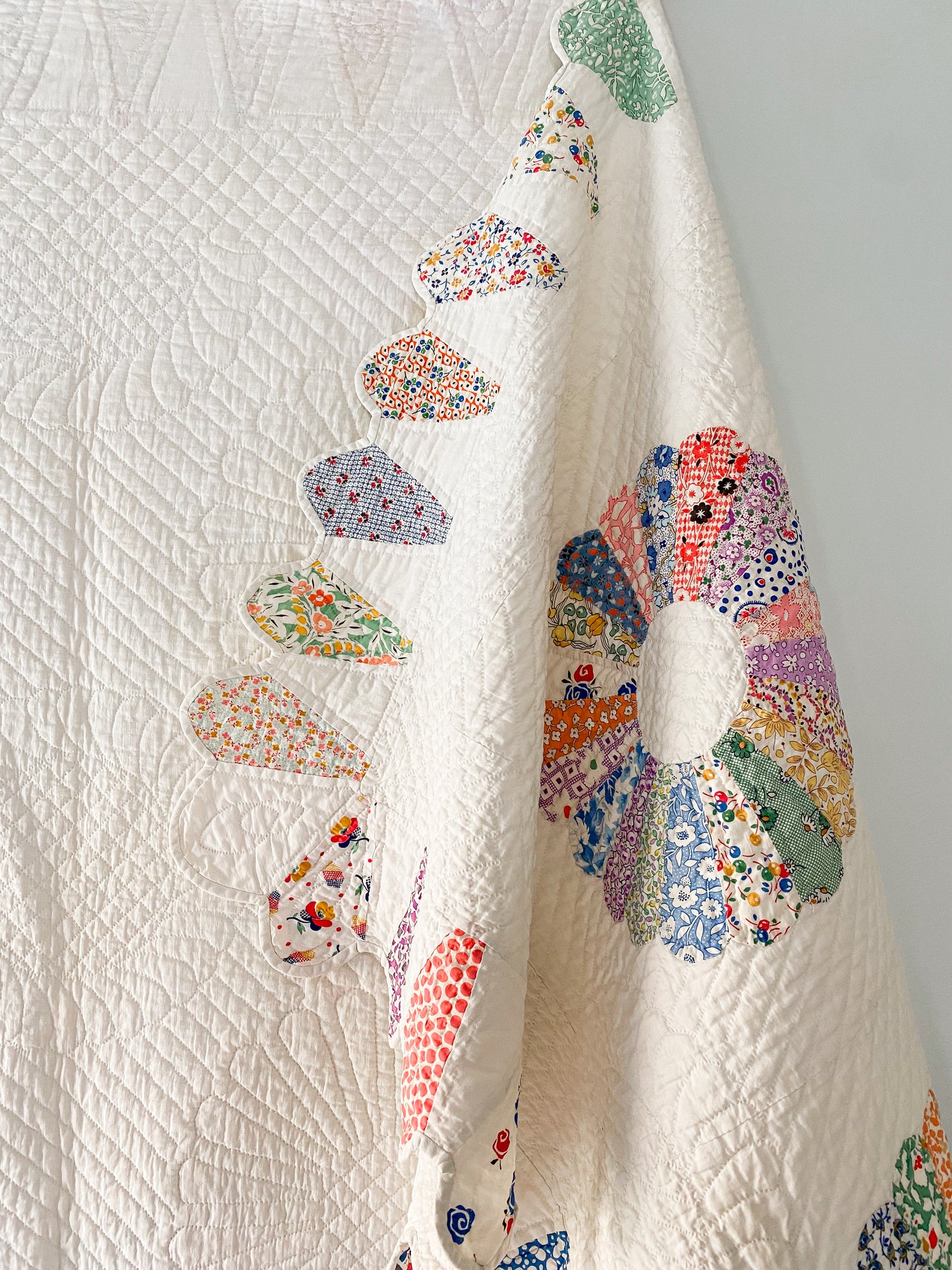 Vintage 1933 Dresden Plate Quilt with Initials and Date