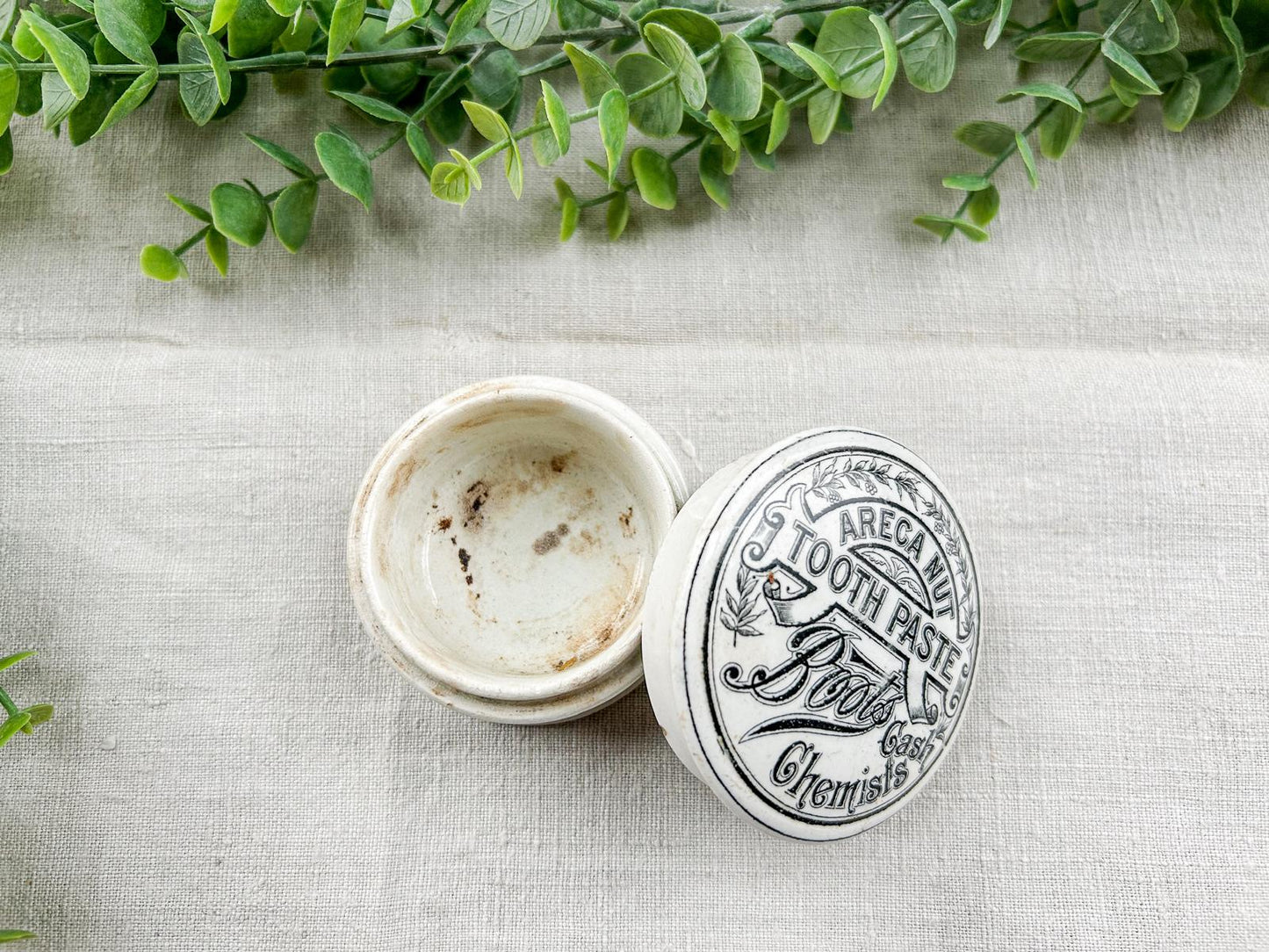 Antique Areca Nut Toothpaste By Boots Pot and Lid