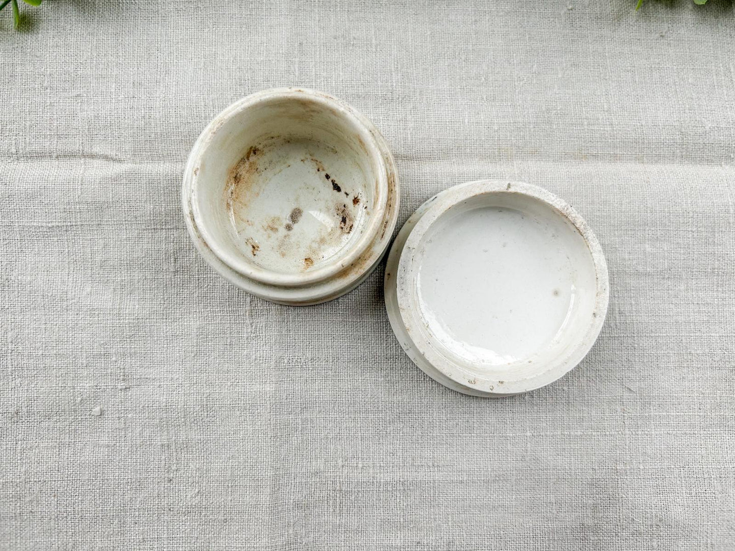 Antique Areca Nut Toothpaste By Boots Pot and Lid