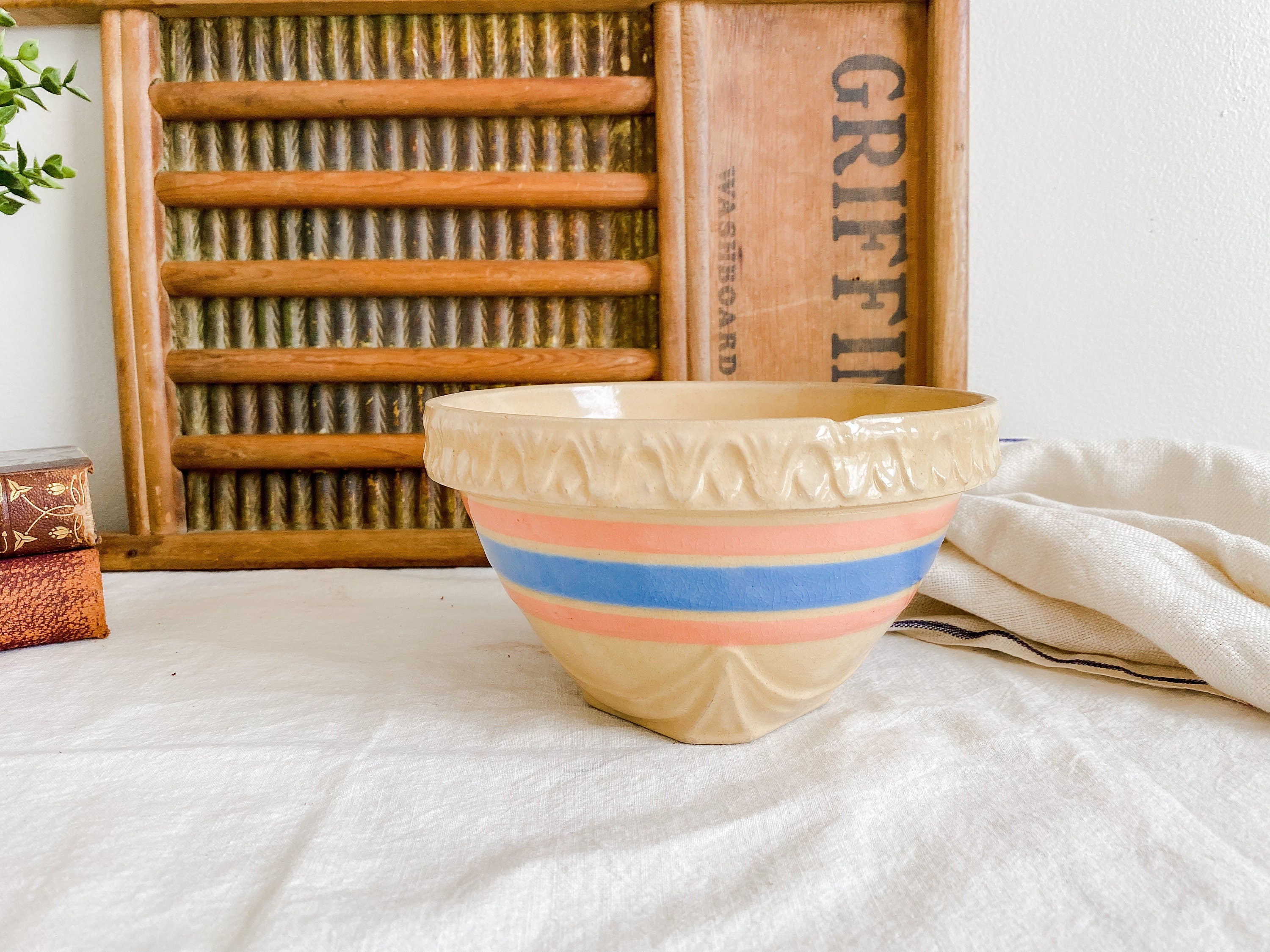 Vintage Batter Bowls, Mixing Bowl, Farmhouse Kitchen, Pottery, Striped Bowl,  French Kitchen Decor, Crock,stoneware, Pottery,pink, , 