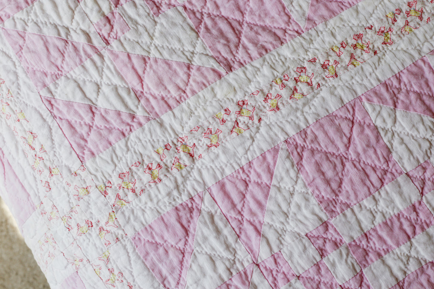 Vintage Pink and White Missouri Puzzle Quilt, c1940