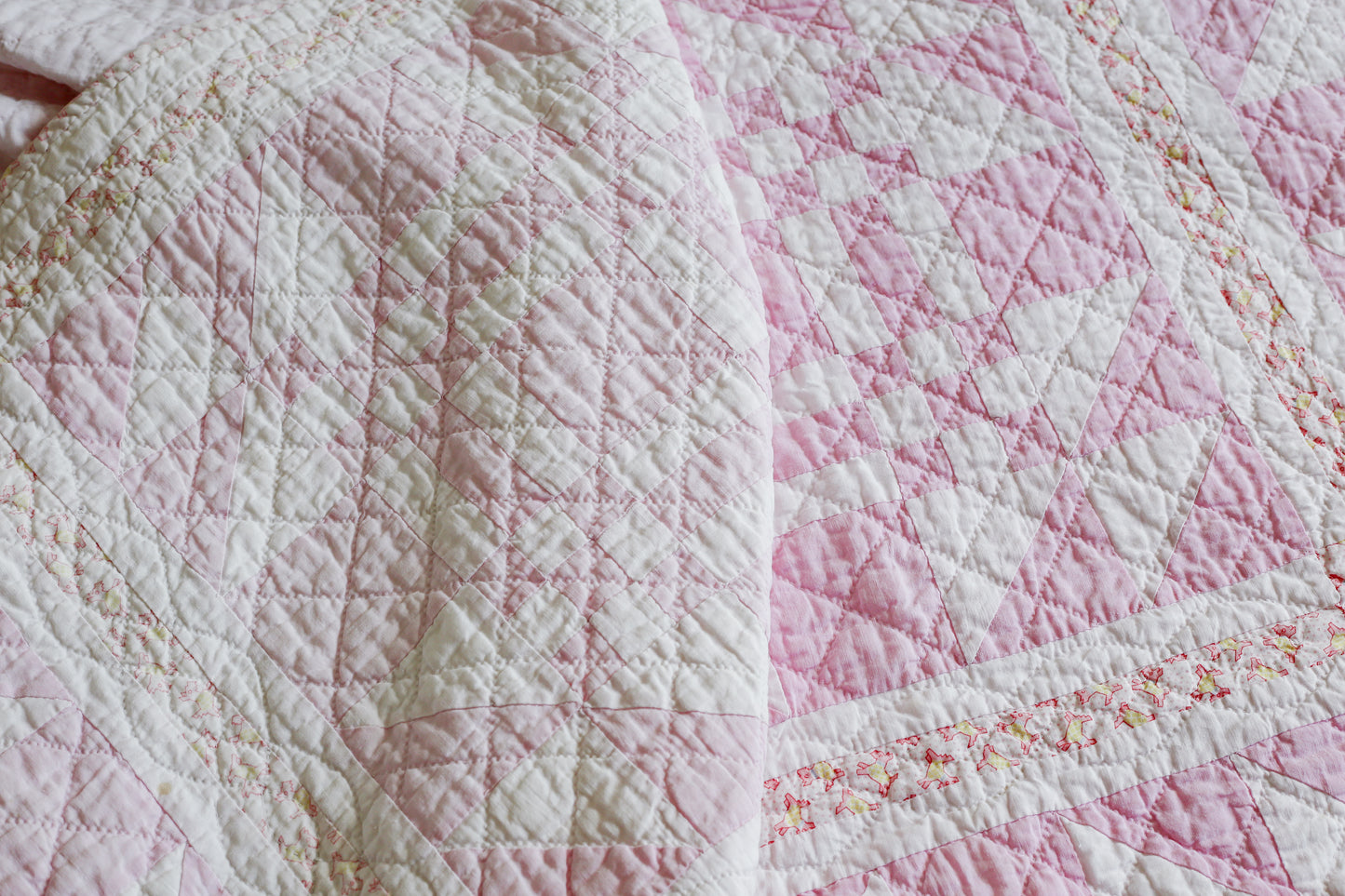 Vintage Pink and White Missouri Puzzle Quilt, c1940