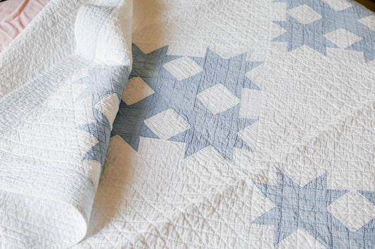 Vintage Blue & White Idaho Beauty Quilt, c1930