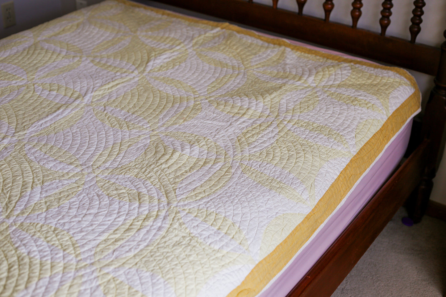 Vintage Yellow Robbing Peter to Pay Paul Quilt, c1940