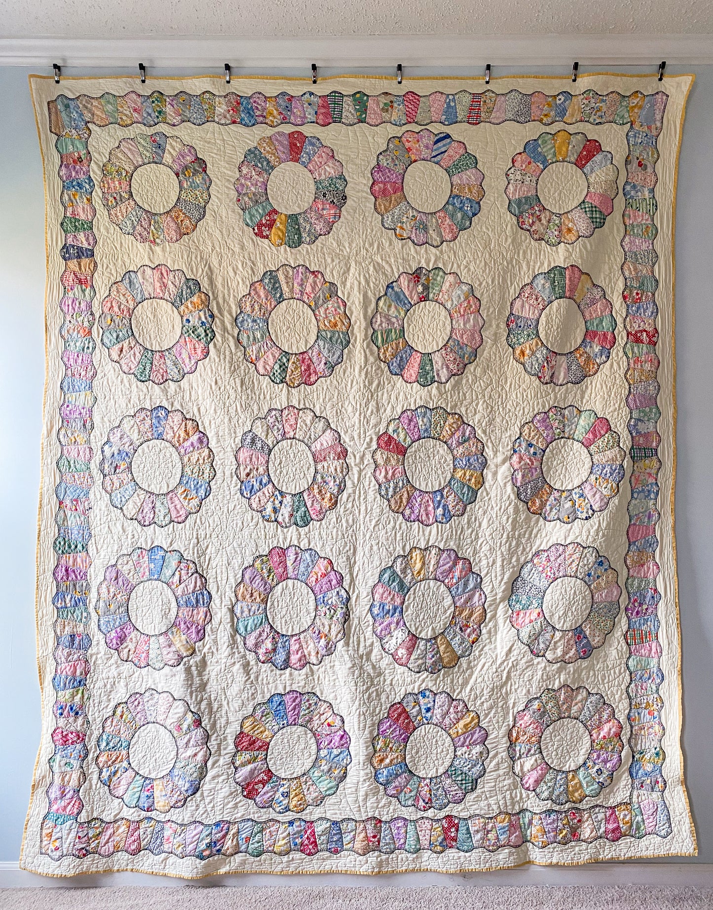 Vintage Yellow Dresden Plate Quilt with Blanket Stitching, c1930