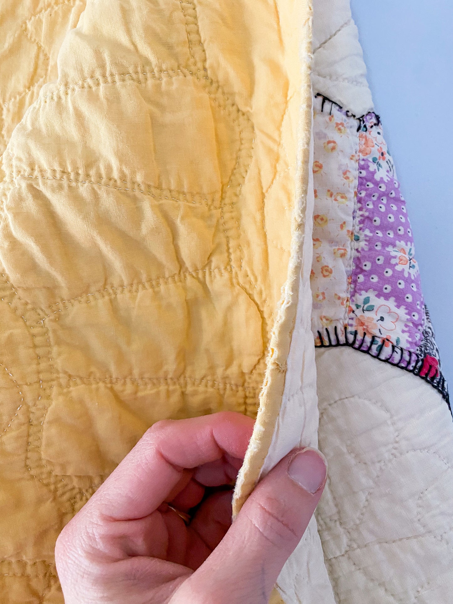Vintage Yellow Dresden Plate Quilt with Blanket Stitching, c1930