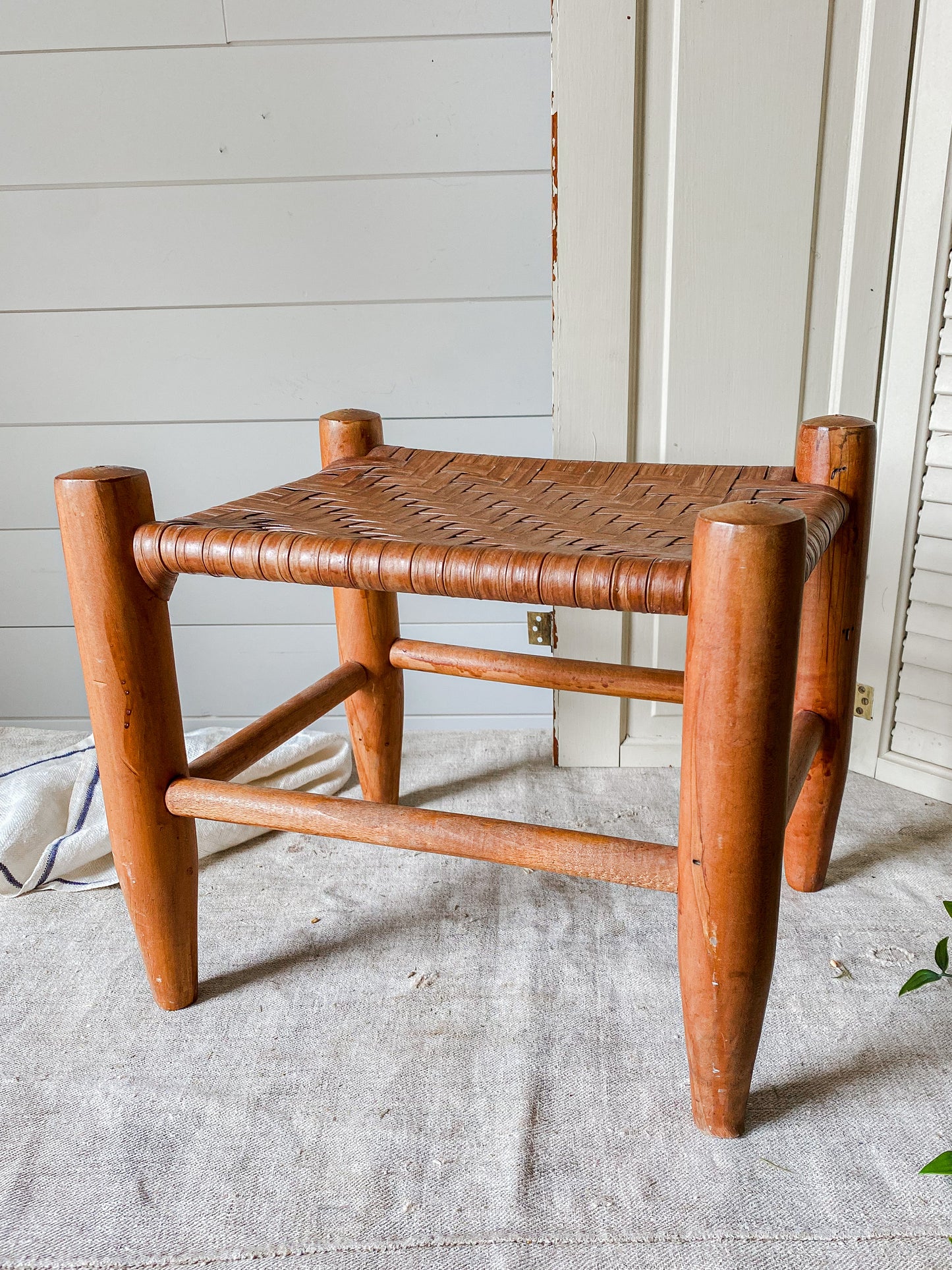 Vintage Handmade Shaker Style Stool with Woven Split Wood Seat | Flat Rush Stool