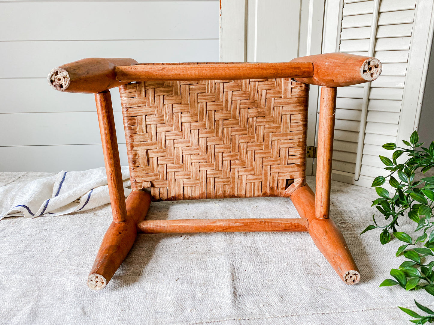 Vintage Handmade Shaker Style Stool with Woven Split Wood Seat | Flat Rush Stool