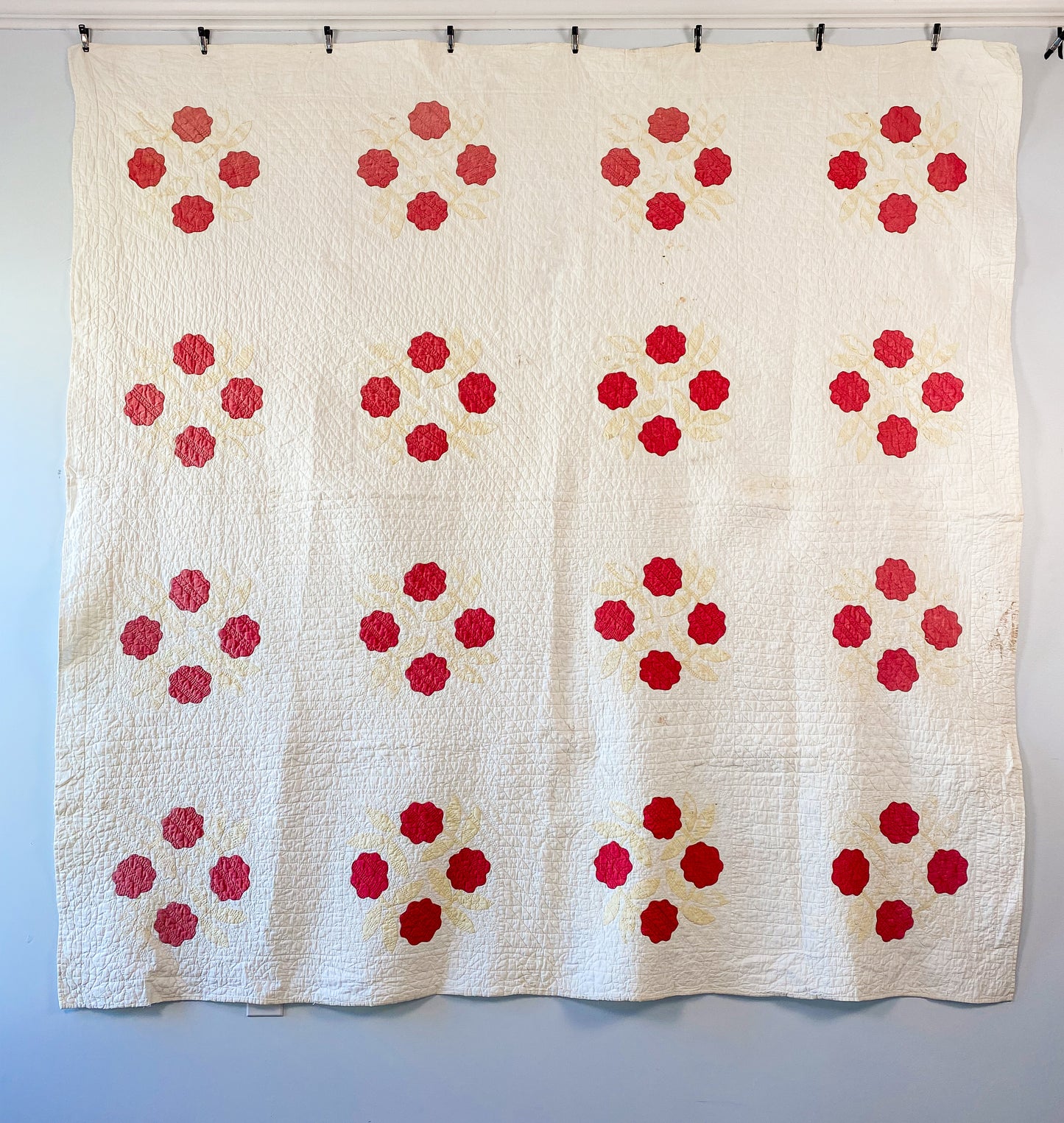 Vintage Rose Wreath Cream and Red Applique Quilt