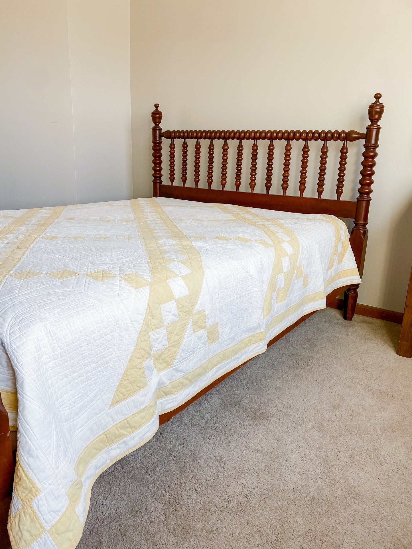 Vintage Yellow and White Jacob's Ladder Quilt