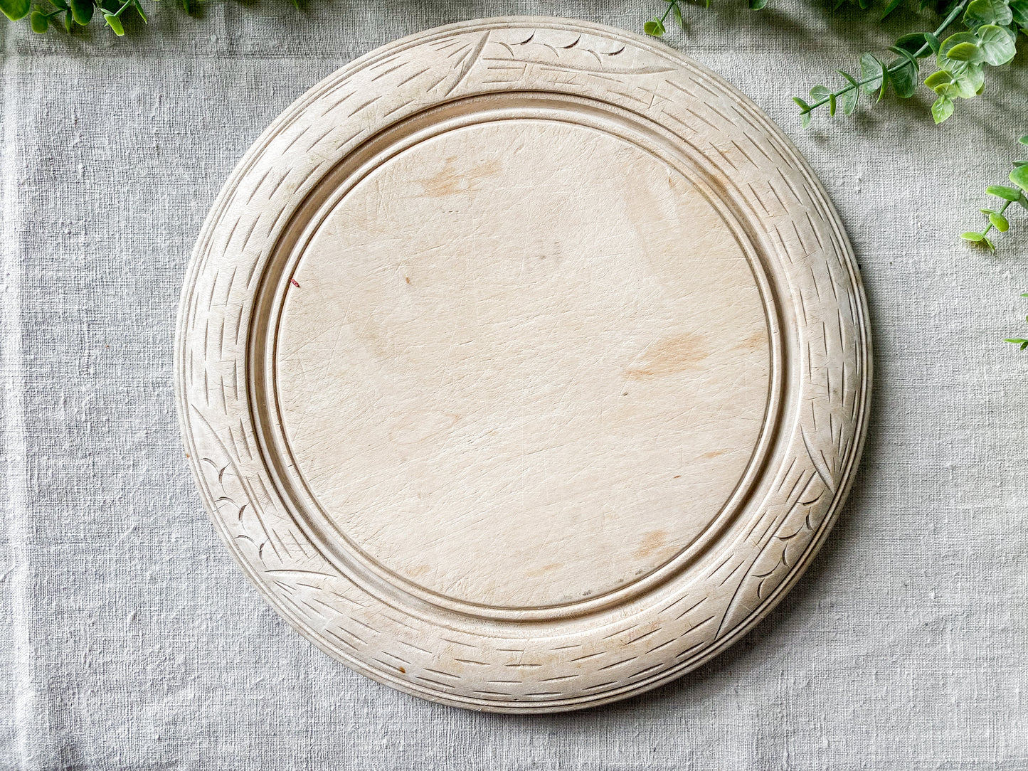 Vintage English Carved Round Breadboard (Light Wood)