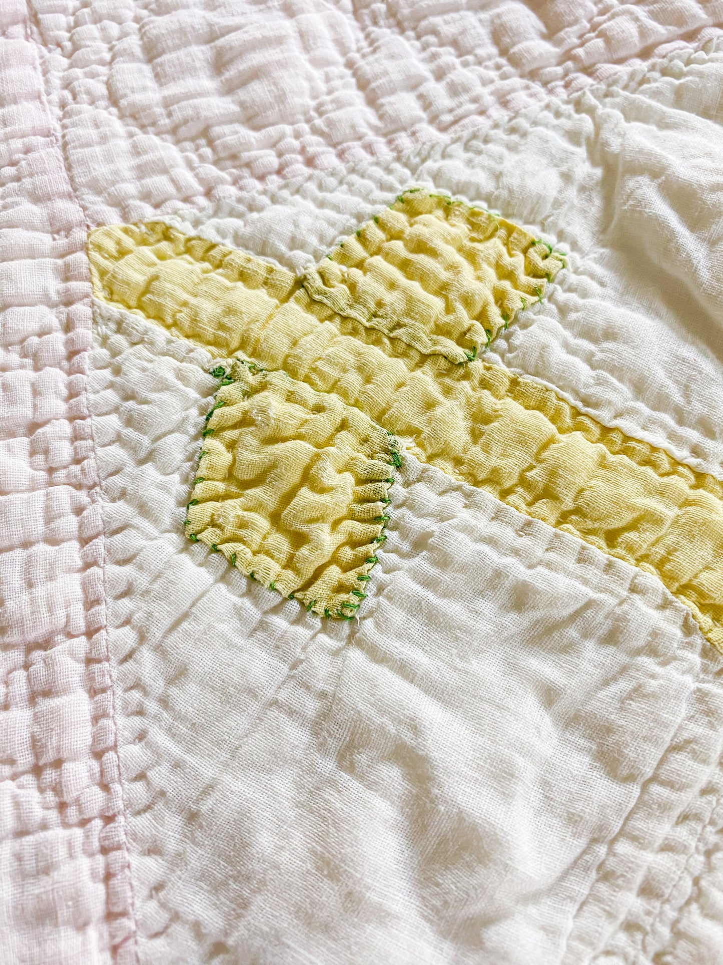 Vintage Carolina Lily Applique Quilt | Faded Pink and Lime Green Pastel Bedding | Cutter Stacker Quilt
