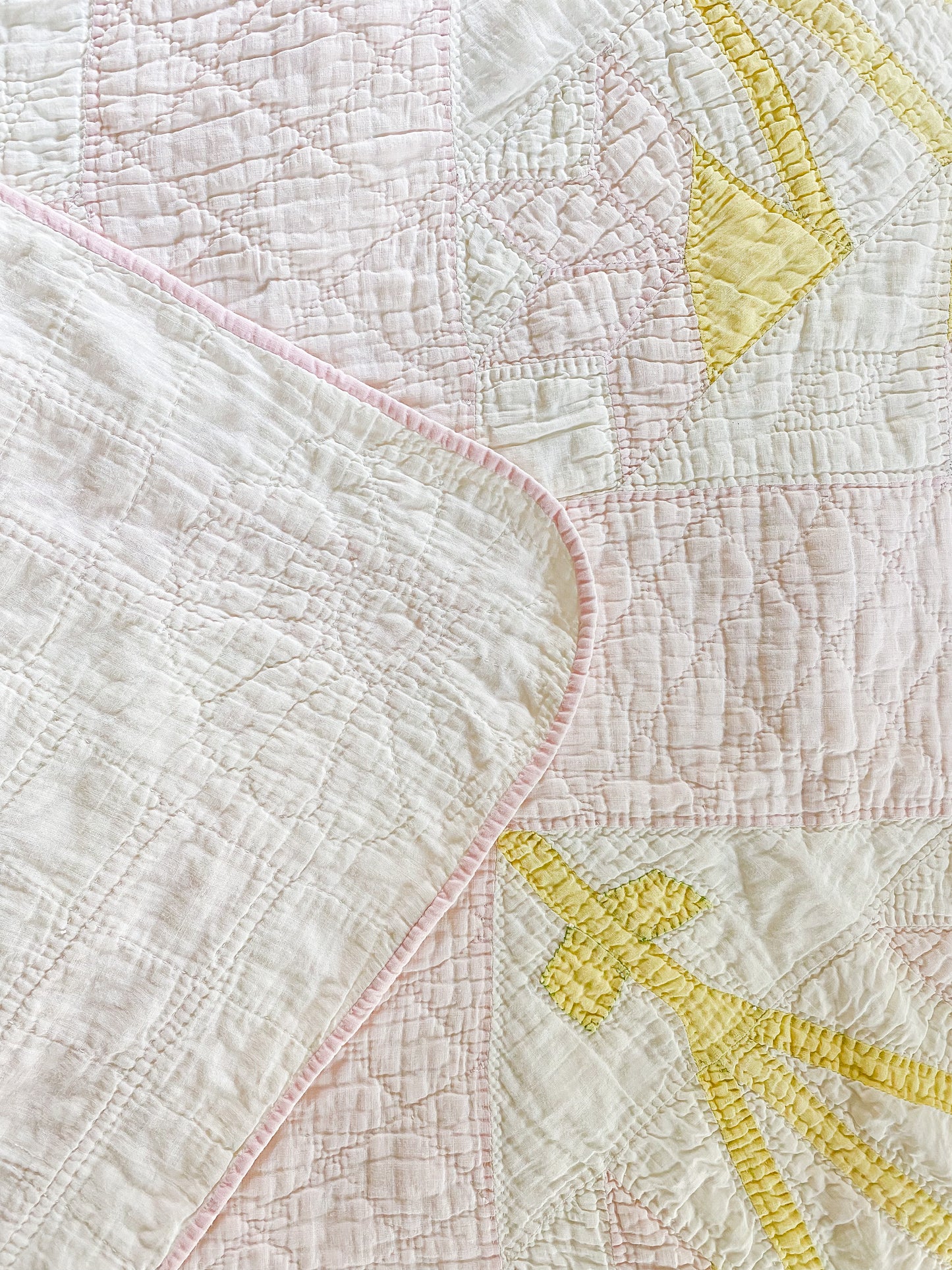 Vintage Carolina Lily Applique Quilt | Faded Pink and Lime Green Pastel Bedding | Cutter Stacker Quilt