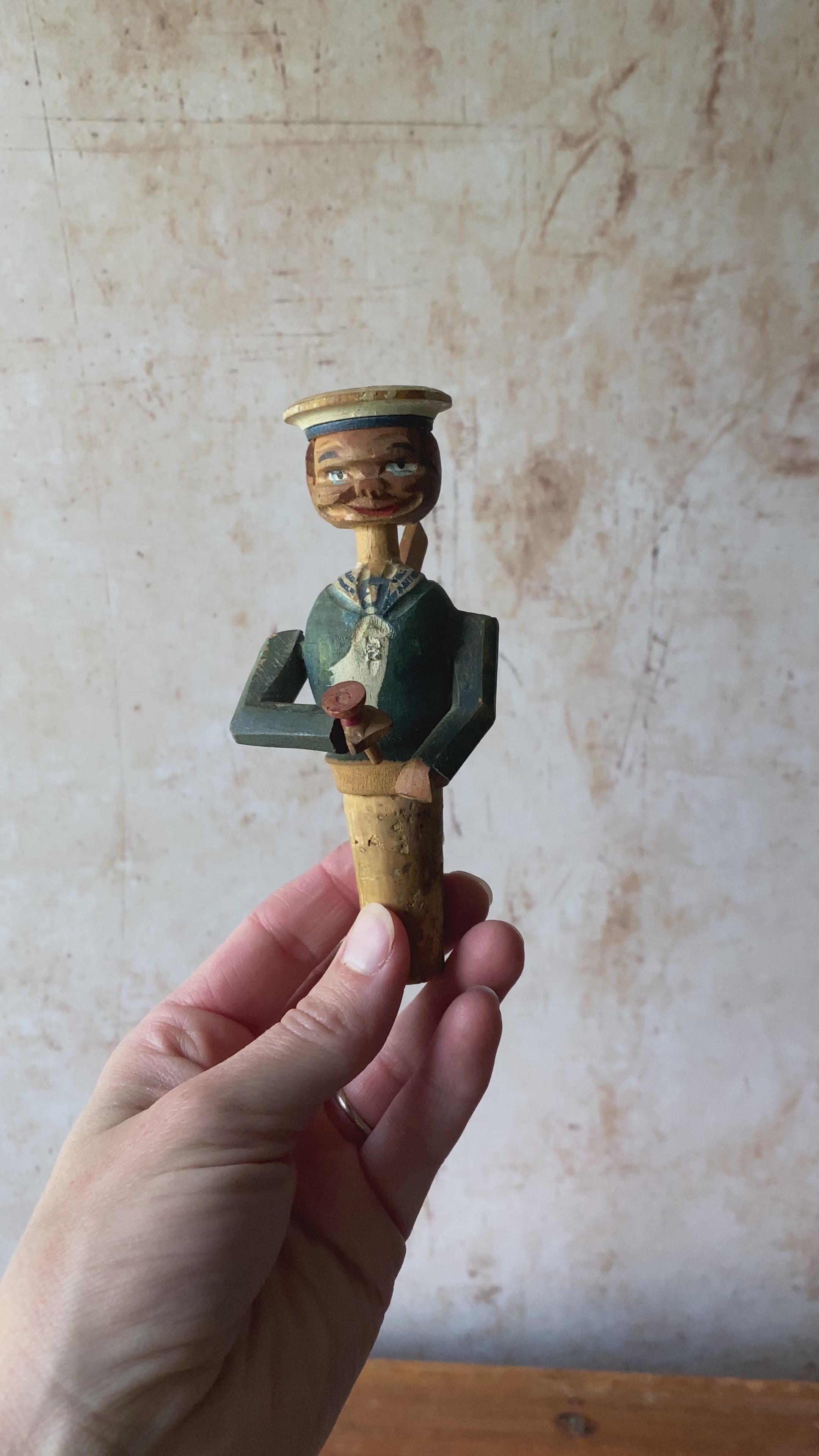 Vintage orders ANRI Carved Wooden Mechanical Moving Bottle Stopper Man With Drum Italy