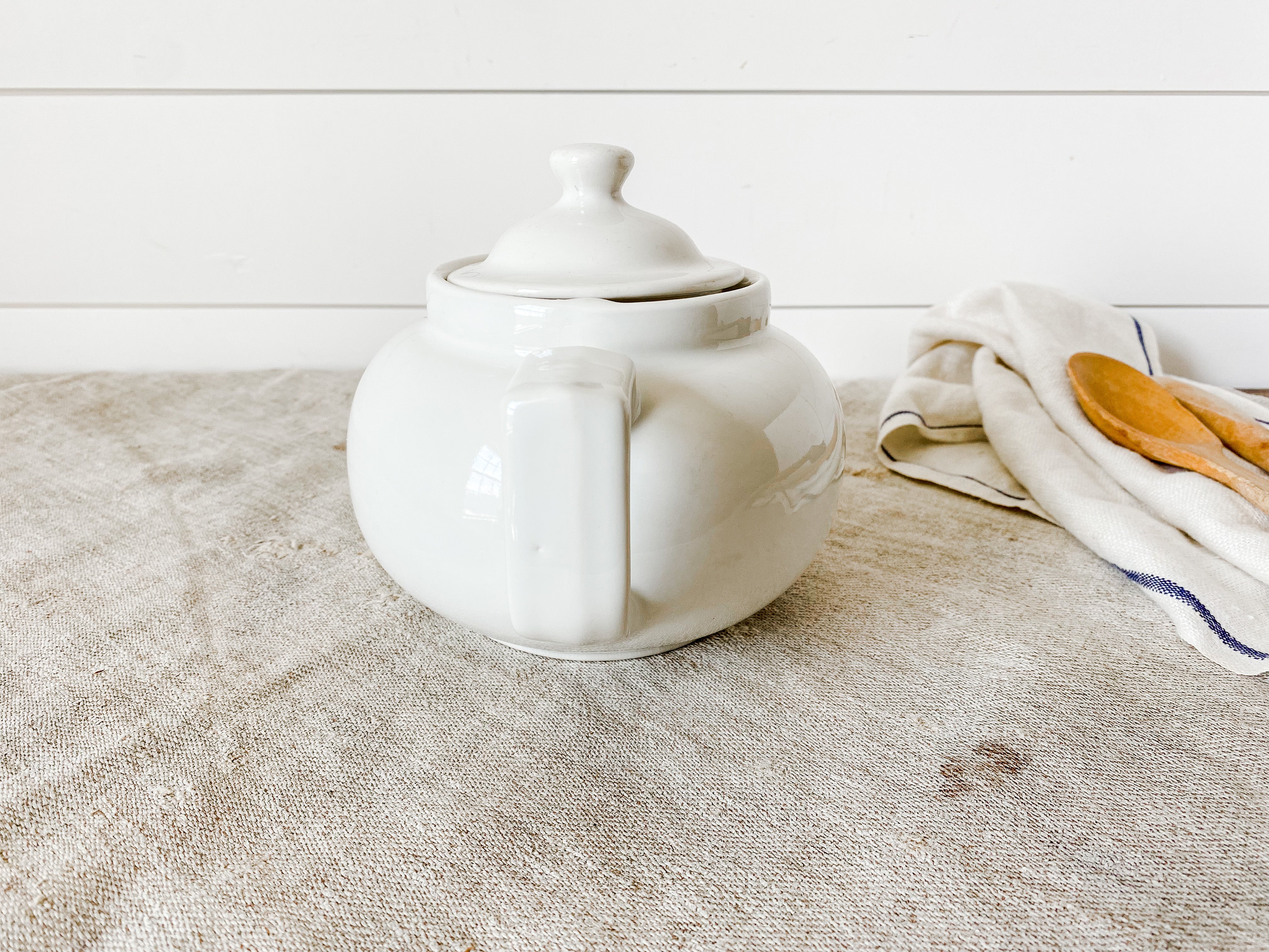 Vintage discount White Ceramic Teapot