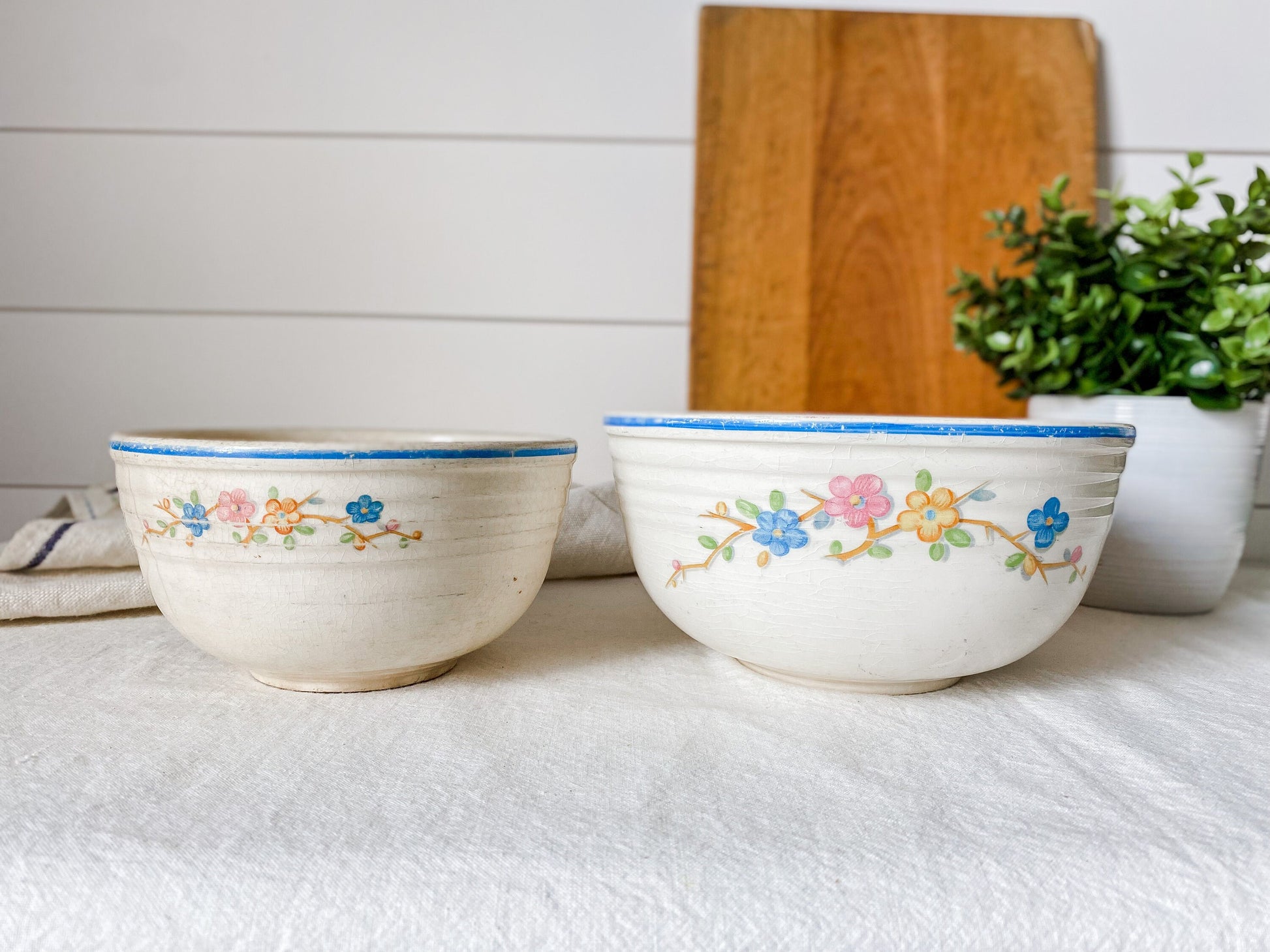 Set of Vintage Bake Oven Blue and White Floral Decorative Mixing Bowls –  ThriftyWhitney